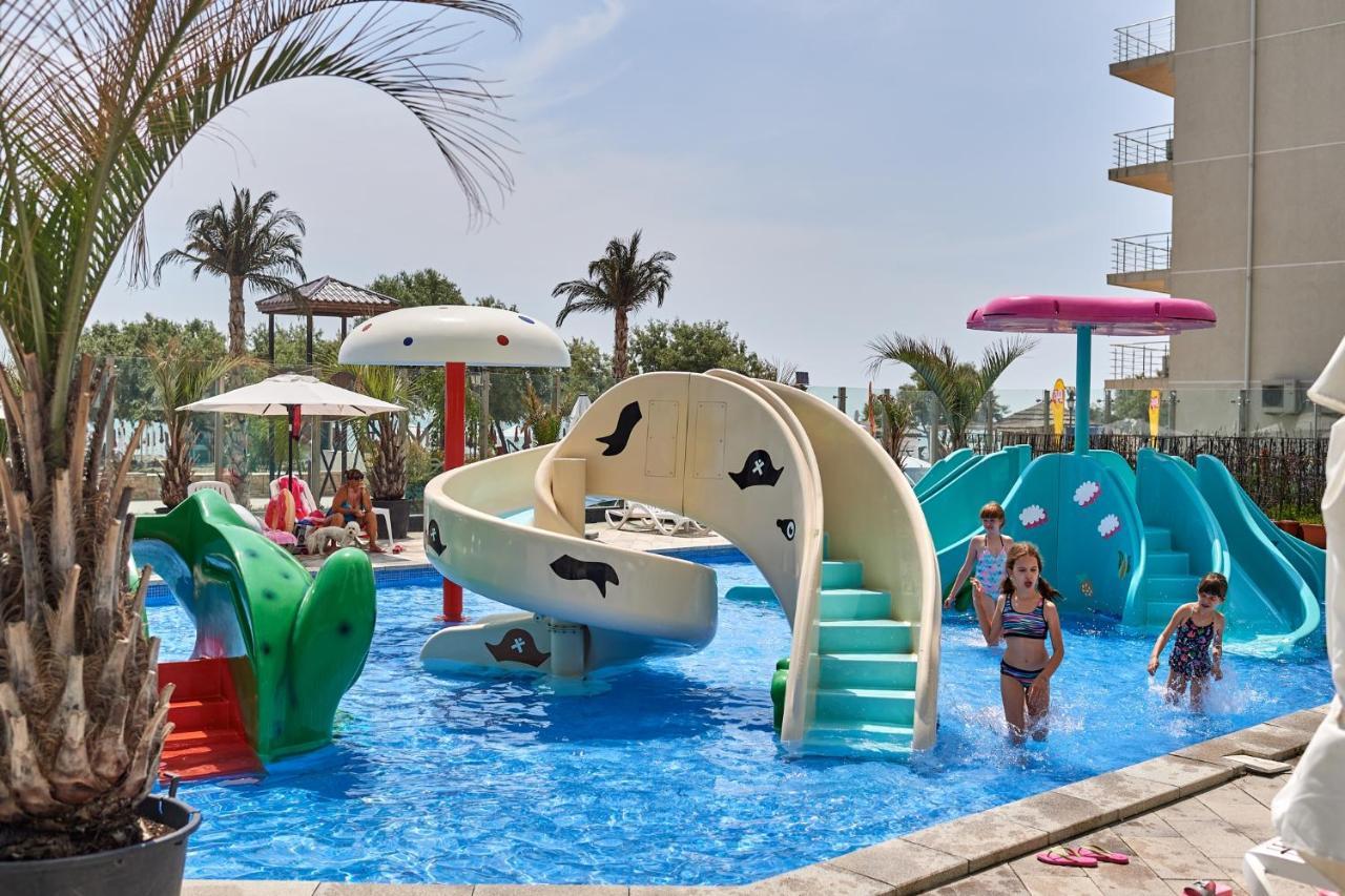 Crazy Sea View 1Br Apartment Spa Pools Resort Mamaia Buitenkant foto
