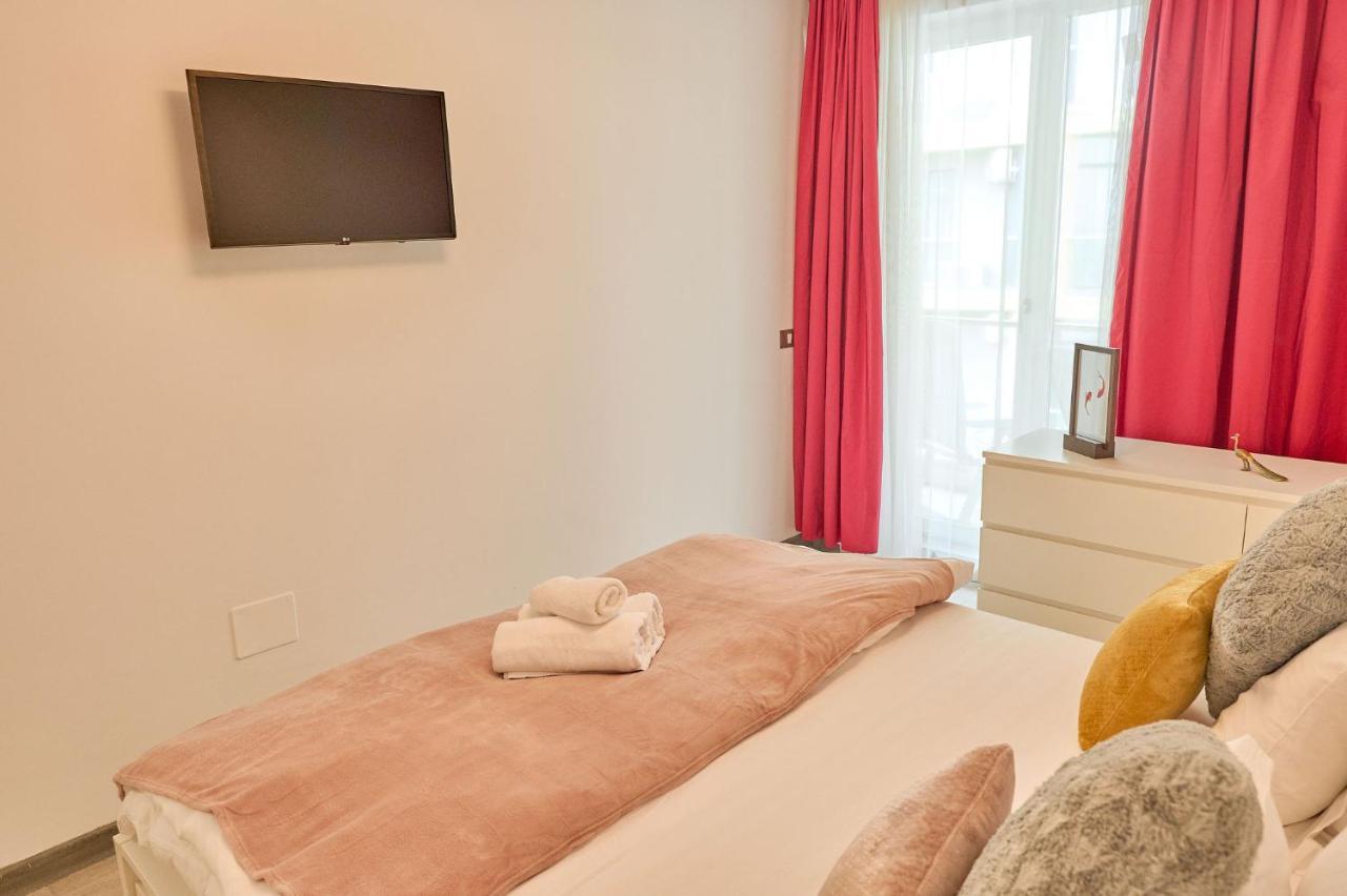 Crazy Sea View 1Br Apartment Spa Pools Resort Mamaia Buitenkant foto